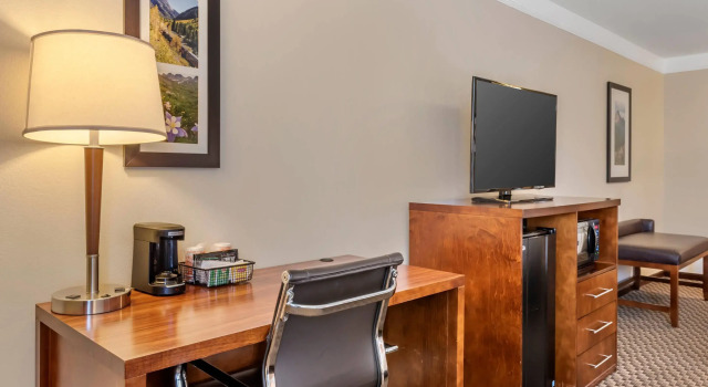 Четырёхместный номер Standard Comfort Inn & Suites Durango