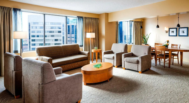 Номер Standard с видом на город The Westin Edmonton