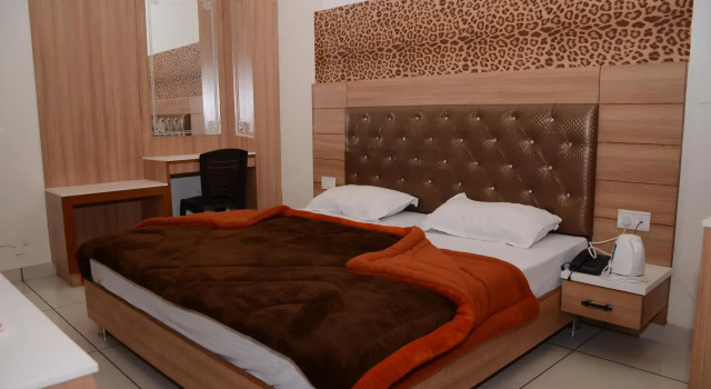 Hotel Robin Inn, Book Hotel Amritsar Punjab