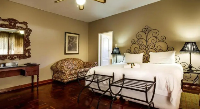 Villa Maria Guest LodgeVilla Maria Guest Lodge, Reservar Casa de hóspedes Klerksdorp North West