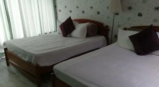 Roll Inn Eco-village