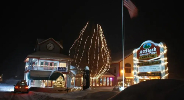 Attitash Mountain Village, Varaa Hotelli Hotellit New England uima-altaalla, Uima-allas