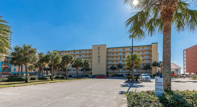 Driftwood Towers 5e 2 Bedroom Condo, Prenota Appartamento Hotel a Alabama con parcheggio, Parcheggio