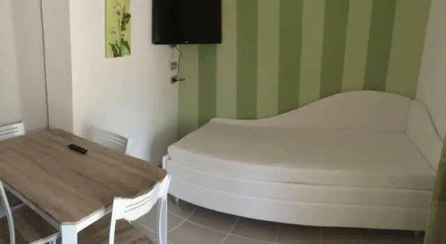 Студия B&B Apollo