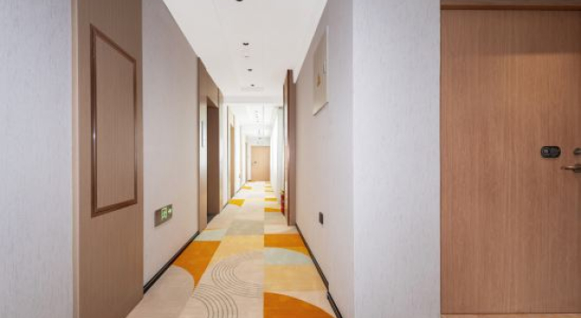 Sanya Fengchuang Holiday Hotel (Municipal Government Branch), Book Hotel Sanya Hainan