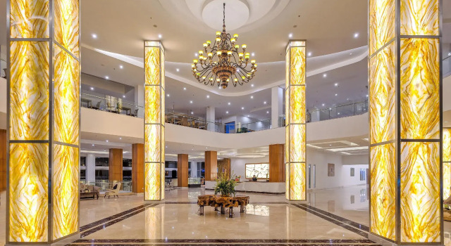 Le Eminence Puncak Hotel Convention & Resort, Rezervovat Lázně / Resort Puncak West Java