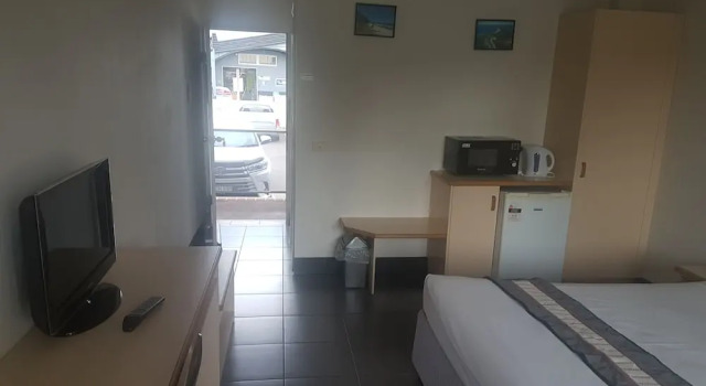 Jopen Cafe & Motel, Забронировать Мотель Отели Сассекс-Инлет 3 звезды, 3*