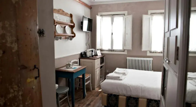 Romantic Nest Florence Apartment, Забронировать Апартаменты/квартира Апартаменты Флоренции, рядом с Дворец Ручеллаи, Апартаменты/квартира