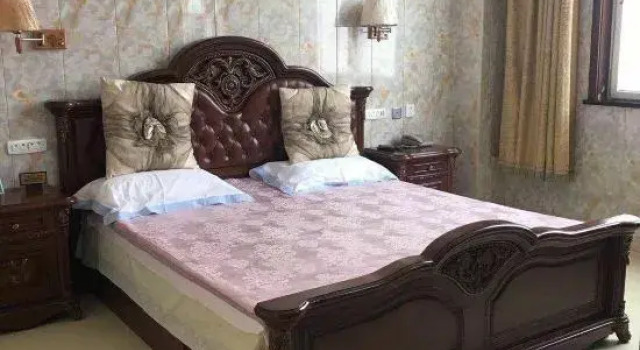 Люкс Deluxe Huangdu Wenquan Hotel