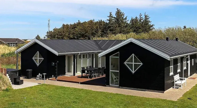 Коттедж Stunning Holiday Home in Hirtshals with Hot Tub