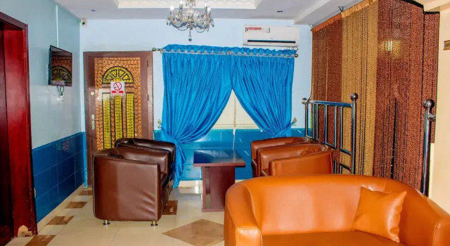 Zurich Lodge, Varaa Hotelli Hotellit Lagos State aamiaisella, Aamiainen