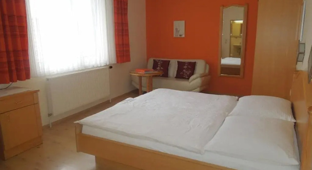Haus Renée, Book Hotel Podersdorf am See 
