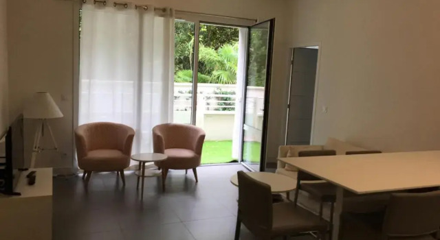 Residence Vue de Reve - 1 Ere Ligne de Plage, Забронировать Отель Отели Бассен-д'Аркашон с парковкой, Парковка
