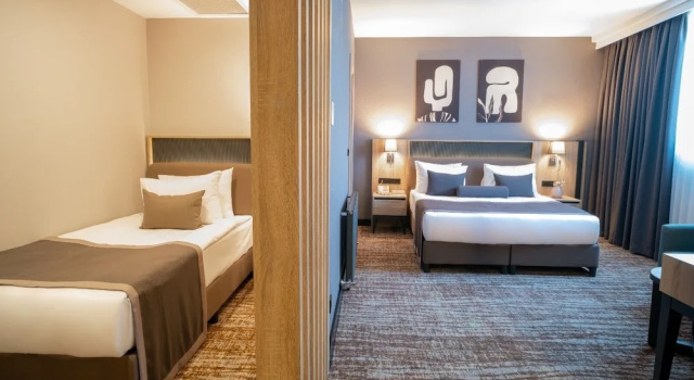 Полулюкс Mayi Hotel
