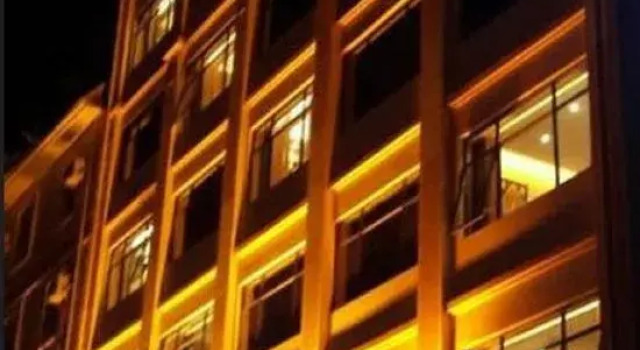 Mengzi Xiaoxiang Hotel (Min 'an Road Branch), Boek Hotel Hotels in Mengzi met parkeren, Parkeren