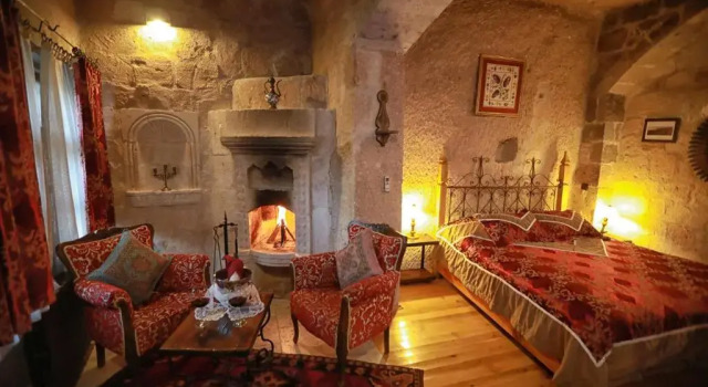Двухместный номер Lower Floor Deluxe Travellers Cave Hotel