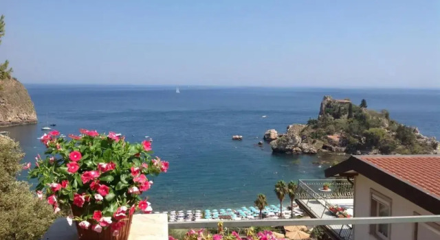 202 Luxury pool Isola Bella, Reserva ahora Hotel Hoteles en Sicilia con piscina, Piscina