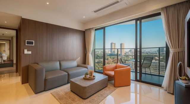 Апартаменты Superior с 2 комнатами с балконом и с видом на город The Metropole Luxury Residence by KayStay