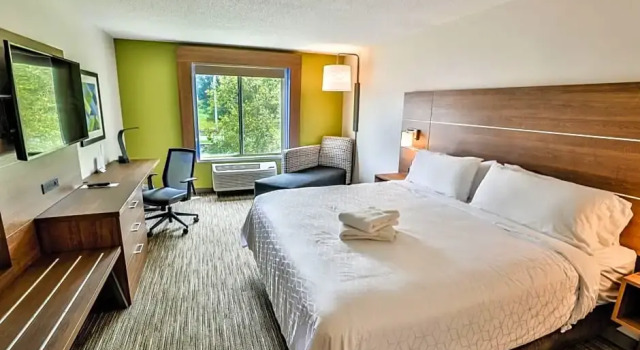 Номер Standard Holiday Inn Express Hotel & Suites Dickson by IHG