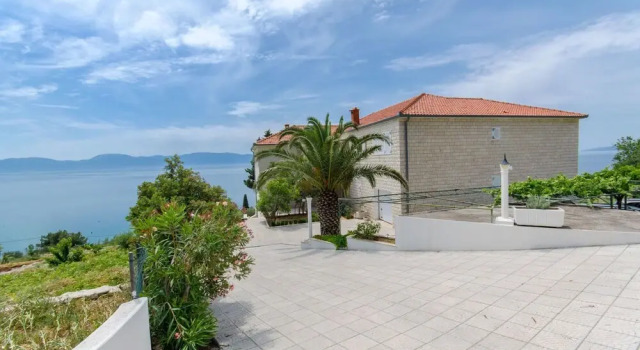 Villa Gomila, Réserver Villa Hôtels à Comitat de Split-Dalmatie avec parking, Parking