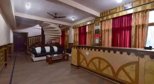 Hotel Silver Face by OYO Rooms, Забронировать Отель Отели штата Химачал-Прадеш с завтраком, Завтраки