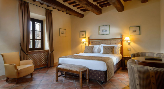 La Bagnaia Golf Resort, Book Resort SPA Hotels in Val di Merse, SPA