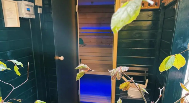 Коттедж c 1 комнатой B&B Maarle