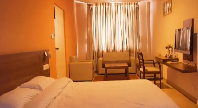 Люкс Deluxe c 1 комнатой Aryal International Hotel