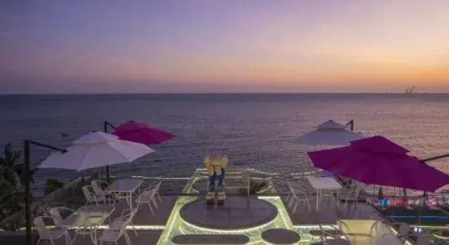 Sanya Panda's Powder House Sea View Beautiful Suites, Book Hotel Sanya Hainan