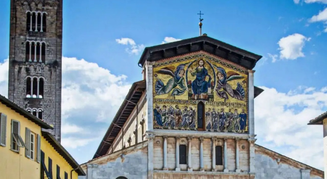 Apartment in Lucca Near Piazza Napoleone