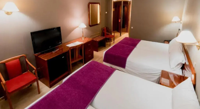 Четырёхместный номер Sercotel Delfos Andorra