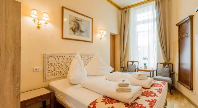 Standart çift kişilik oda Arbio I Parlamento Rooms