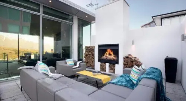 Remarkable Queenstown Lake House, Забронировать Отель Куинстаун 