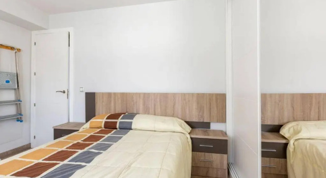 Apartamentos La Vaguada Suites, Varaa Huoneisto Hotellit Madridin maakunta pysäköinnillä, Pysäköinti