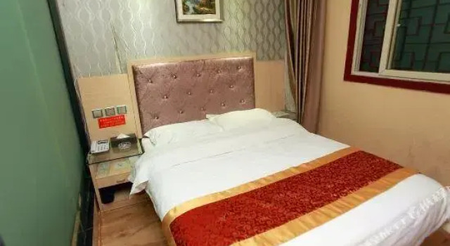 Jingshangguan Business Hotel, Забронировать Отель Отели Чэнду с бассейном, рядом с Baiguolin Station, Бассейн
