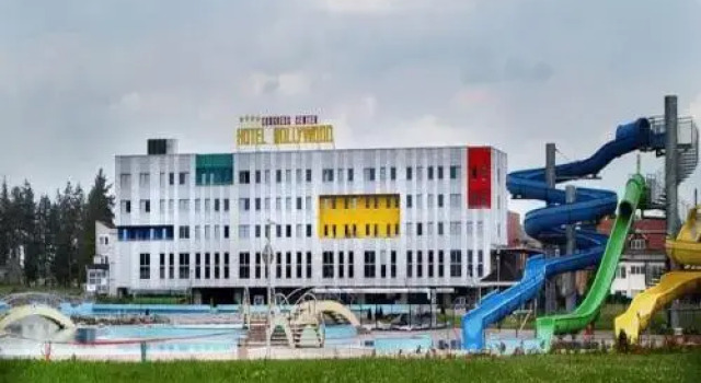 Run of House Hollywood Hotel