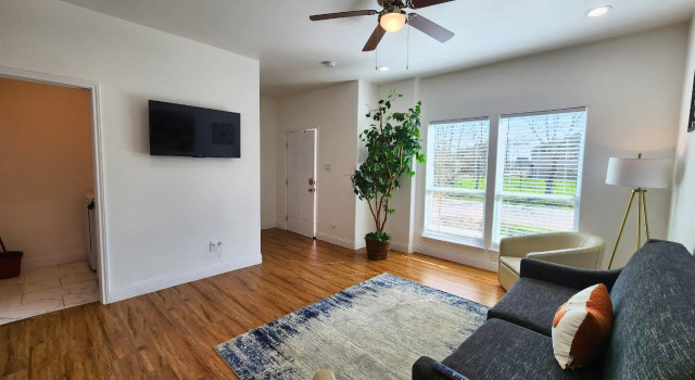 Modern 3 Bedroom Retreat in Pearland, 预订 酒店 休斯顿 Texas Gulf Coast