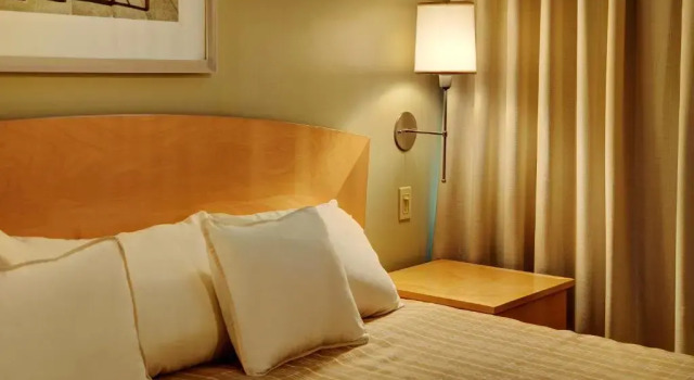 Двухместный номер Standard с балконом Lakeview Gimli Resort
