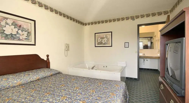 Super 8 Hudsonville, Varaa Hotelli Hudsonville Michigan