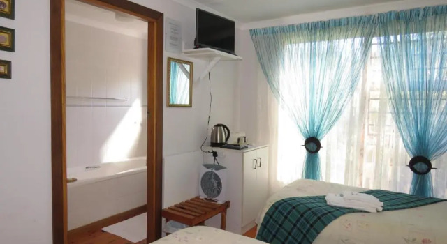 At Whale-Phin Guest House
