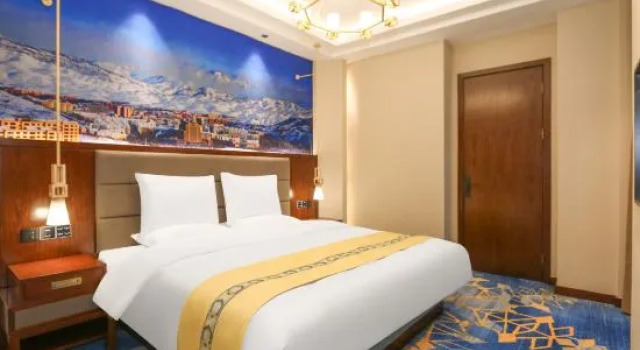 Люкс Premier Altai Mardiel Bintang Garden Hotel
