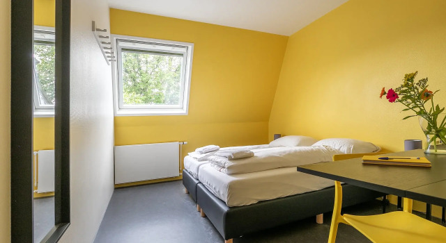 Hans Brinker Hostel