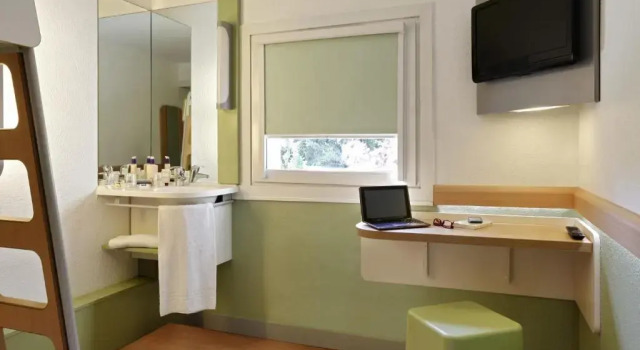 Трёхместный номер Standard IBIS Budget Aix en Provence Est Le Canet