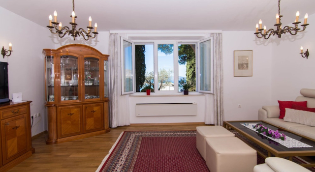 Apartment Cypress