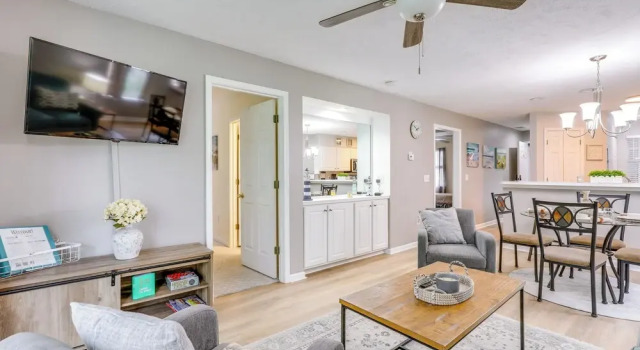Апартаменты 'southern Charm' Condo w/ Pool ~ 4 Mi to Broadway!