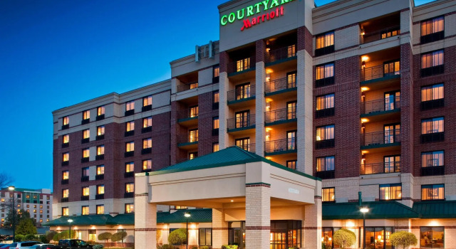 Courtyard by Marriott Bloomington by Mall of America