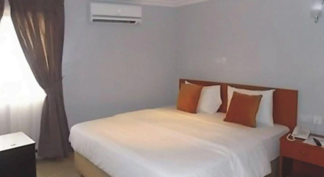Crown Cottage Hotel, Rezervovat Hotel Hotely v Lagos State s parkováním, Parkování