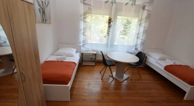 Apartment Ostendplatz