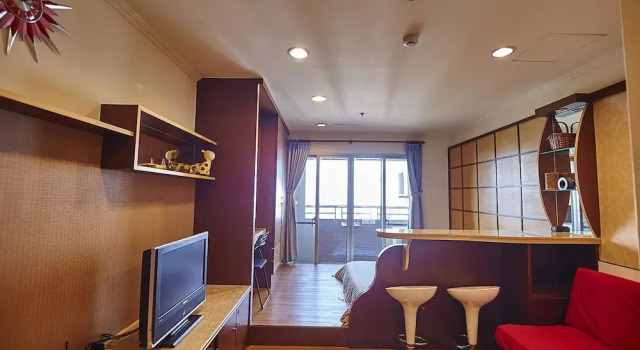 MB House