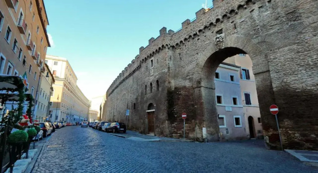 Апартаменты Characteristic apartment just beside the Vatican
